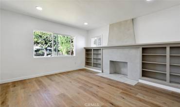 1314 W 71st Street, Los Angeles, California 90044, 2 Bedrooms Bedrooms, ,1 BathroomBathrooms,Residential,Buy,1314 W 71st Street,SB24194605