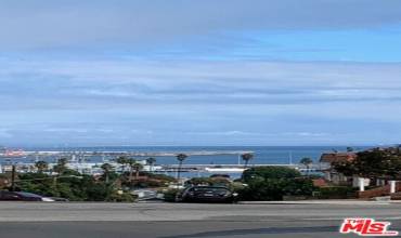 755 W 30th Street 6, San Pedro, California 90731, 2 Bedrooms Bedrooms, ,1 BathroomBathrooms,Residential Lease,Rent,755 W 30th Street 6,24441723