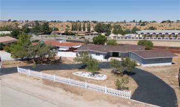 18000 Palm Drive, Hesperia, California 92345, 2 Bedrooms Bedrooms, ,2 BathroomsBathrooms,Residential,Buy,18000 Palm Drive,IV24192733