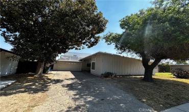 7724 Zelzah Avenue, Reseda, California 91335, 3 Bedrooms Bedrooms, ,1 BathroomBathrooms,Residential,Buy,7724 Zelzah Avenue,OC24192696