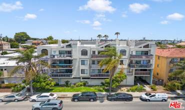 1360 Redondo Avenue 303, Long Beach, California 90804, 3 Bedrooms Bedrooms, ,Residential,Buy,1360 Redondo Avenue 303,24380281