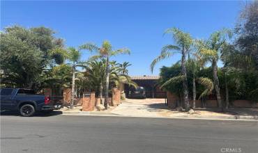 10162 Ralston Avenue, Pacoima, California 91331, 4 Bedrooms Bedrooms, ,4 BathroomsBathrooms,Residential,Buy,10162 Ralston Avenue,SR24178389