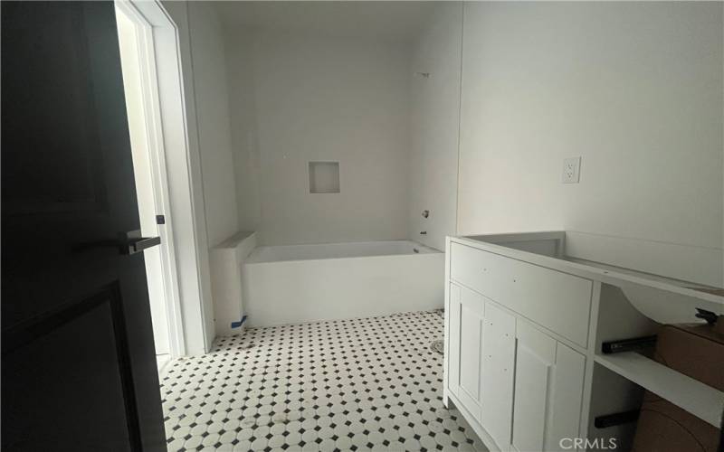 Status of property as of 9/7/24 En-suite bathroom