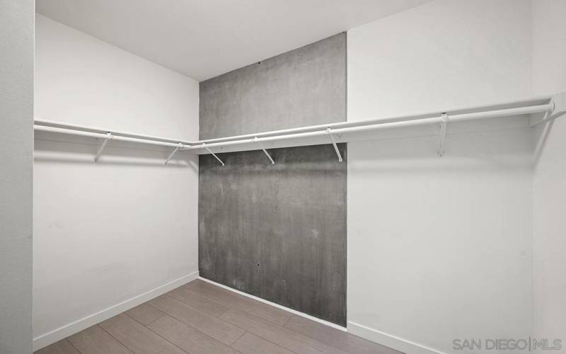 Walk-in Closet