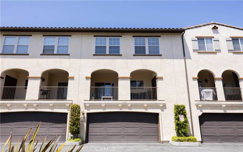 Garage Door (outside)