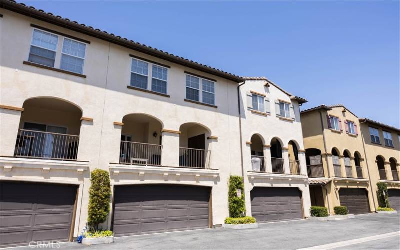 Garage Door (outside)