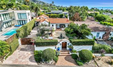 653 Thalia Street, Laguna Beach, California 92651, 2 Bedrooms Bedrooms, ,1 BathroomBathrooms,Residential Lease,Rent,653 Thalia Street,LG24194302