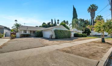 7048 Mclennan Avenue, Lake Balboa, California 91406, 3 Bedrooms Bedrooms, ,1 BathroomBathrooms,Residential,Buy,7048 Mclennan Avenue,SR24195454