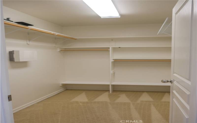 Walk-in closet