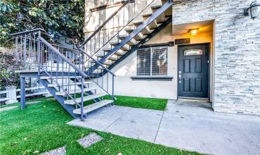 12027 Rhode Island Avenue A, Los Angeles, California 90025, 4 Bedrooms Bedrooms, ,3 BathroomsBathrooms,Residential Lease,Rent,12027 Rhode Island Avenue A,SR24195838