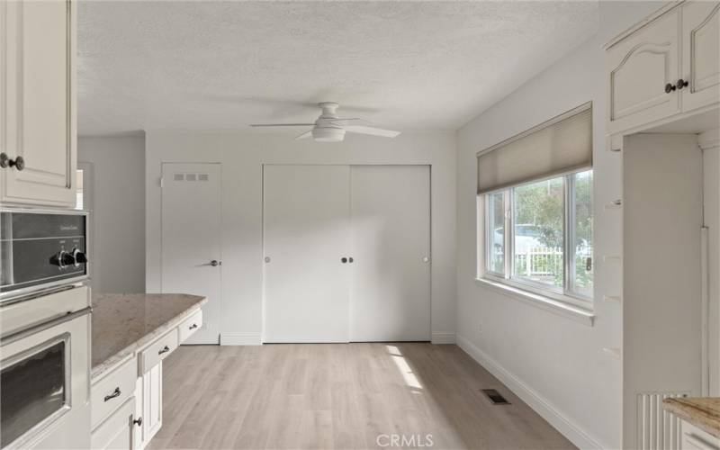 kitchen/dining room