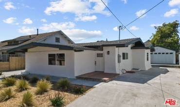 436 W 52nd Street, Los Angeles, California 90037, 4 Bedrooms Bedrooms, ,2 BathroomsBathrooms,Residential,Buy,436 W 52nd Street,24381911