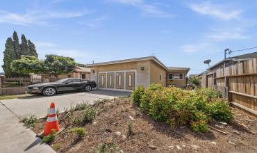 4718 W 130th, Hawthorne, California 90250, 3 Bedrooms Bedrooms, ,2 BathroomsBathrooms,Residential,Buy,4718 W 130th,240022481SD