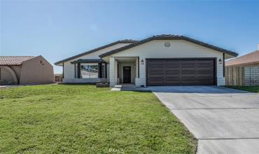 27471 Cloverleaf Drive, Helendale, California 92342, 3 Bedrooms Bedrooms, ,2 BathroomsBathrooms,Residential,Buy,27471 Cloverleaf Drive,CV24195329