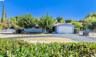 3527 Hillcrest Ave, Antioch, California 94531, 3 Bedrooms Bedrooms, ,2 BathroomsBathrooms,Residential,Buy,3527 Hillcrest Ave,41074027