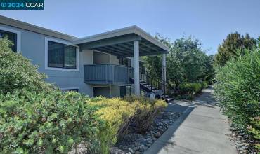 2200 Pine Knoll Dr 11, Walnut Creek, California 94595, 2 Bedrooms Bedrooms, ,1 BathroomBathrooms,Residential,Buy,2200 Pine Knoll Dr 11,41074046