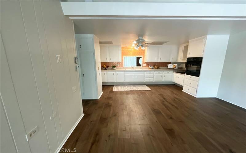 Come on in and take a look around...This home is appointed with beautiful laminate wood flooring, and decorated in a neutral color that will match most any decor!