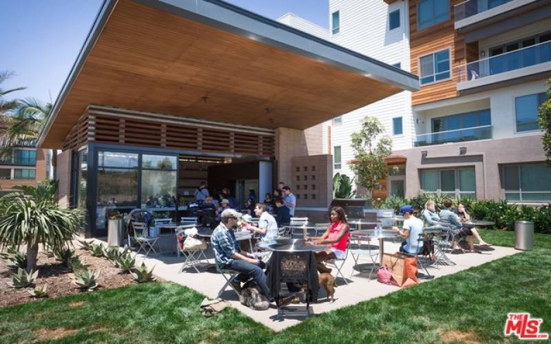 Outdoor Kitchen and Tables