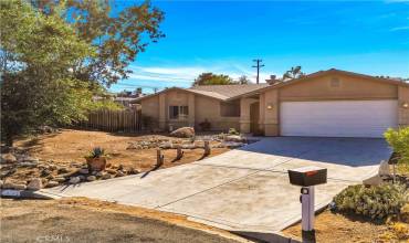 58763 La Mirada Trail, Yucca Valley, California 92284, 3 Bedrooms Bedrooms, ,2 BathroomsBathrooms,Residential,Buy,58763 La Mirada Trail,JT24195936