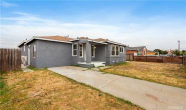 1039 S Exmoor Avenue, Compton, California 90220, 4 Bedrooms Bedrooms, ,2 BathroomsBathrooms,Residential,Buy,1039 S Exmoor Avenue,DW24196458