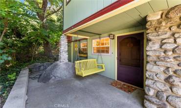 487 Sturtevant Drive, Sierra Madre, California 91024, 2 Bedrooms Bedrooms, ,1 BathroomBathrooms,Residential Lease,Rent,487 Sturtevant Drive,SR24197004