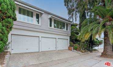 16537 W Sunset Boulevard, Pacific Palisades, California 90272, 2 Bedrooms Bedrooms, ,1 BathroomBathrooms,Residential Lease,Rent,16537 W Sunset Boulevard,24443095