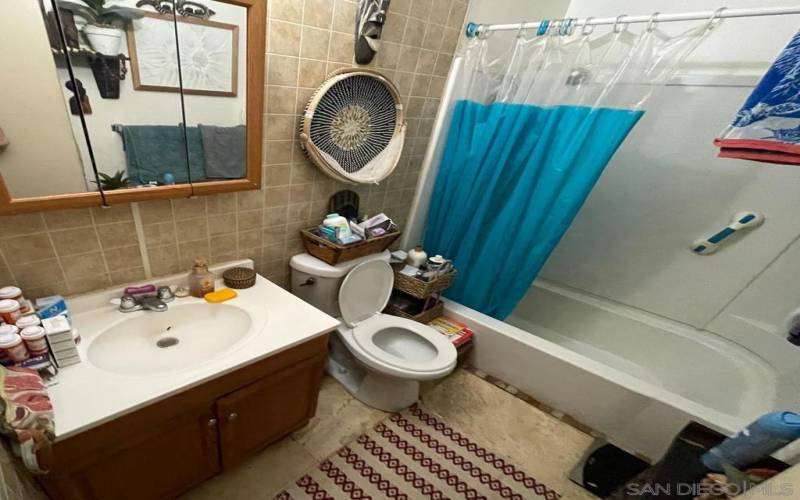 Bathroom of unit 510