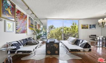 100 S Doheny Drive 506, Los Angeles, California 90048, 2 Bedrooms Bedrooms, ,2 BathroomsBathrooms,Residential,Buy,100 S Doheny Drive 506,24438357