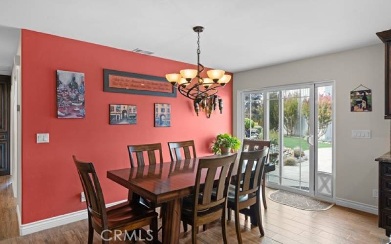 Delightful dining area adjoins kitchen