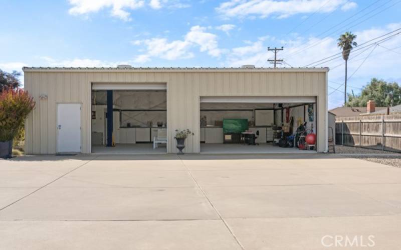 Workshop, 2-car & RV garages + 1/2 bath