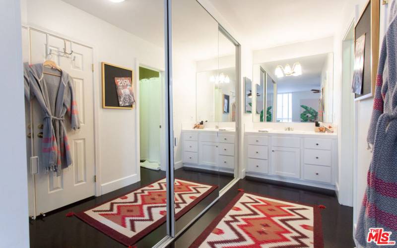 Dressing Area Vanity