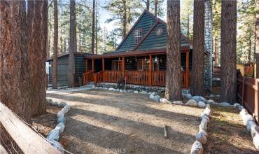 805 Sugarloaf Boulevard, Big Bear City, California 92314, 3 Bedrooms Bedrooms, ,2 BathroomsBathrooms,Residential,Buy,805 Sugarloaf Boulevard,EV24197512