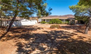 31455 Red Mountain Road, Hemet, California 92544, 3 Bedrooms Bedrooms, ,Residential,Buy,31455 Red Mountain Road,SW24195863