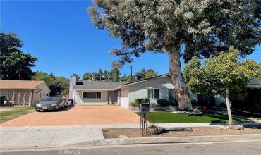 27123 Barada Avenue, Saugus, California 91350, 3 Bedrooms Bedrooms, ,2 BathroomsBathrooms,Residential,Buy,27123 Barada Avenue,SR24197365