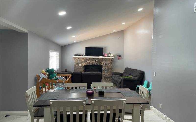 dining area/living room combo