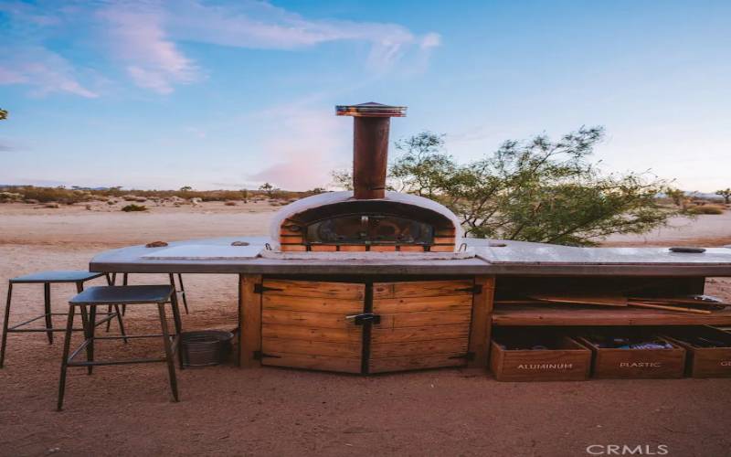 Outdoor Kitchen Pizza Oven