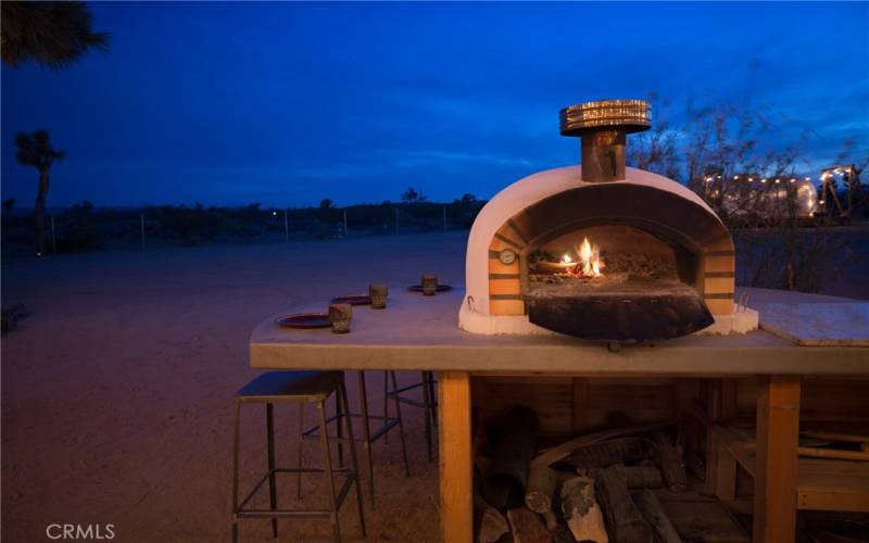 Outdoor Kitchen Pizza Oven