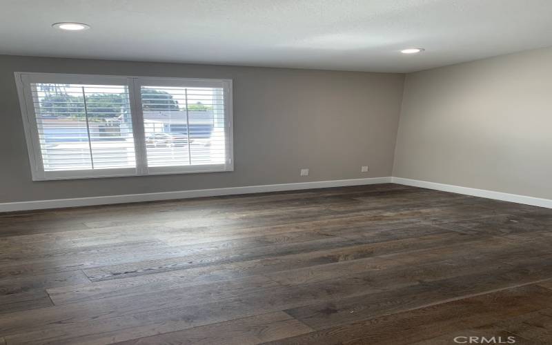 Master bedroom - overlooks front yard