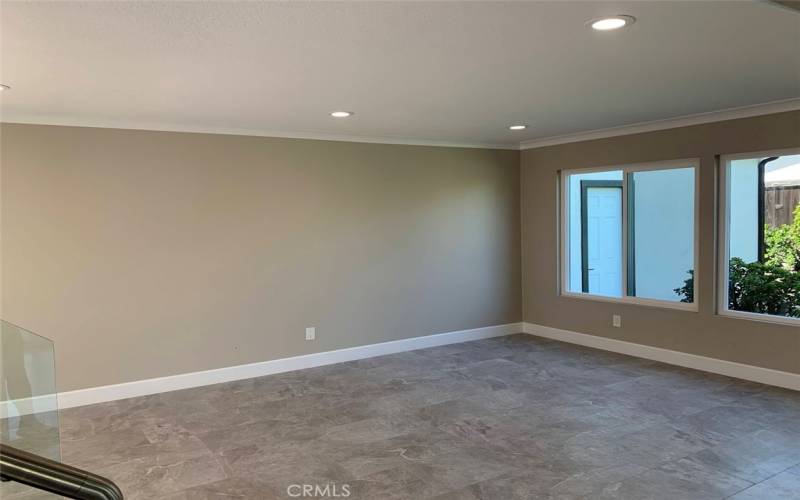 Living room - overlooking side yard