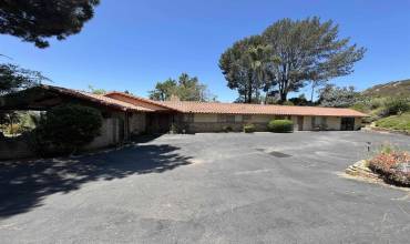 2200 Rockhoff Rd, Escondido, California 92026, 3 Bedrooms Bedrooms, ,2 BathroomsBathrooms,Residential,Buy,2200 Rockhoff Rd,240022601SD