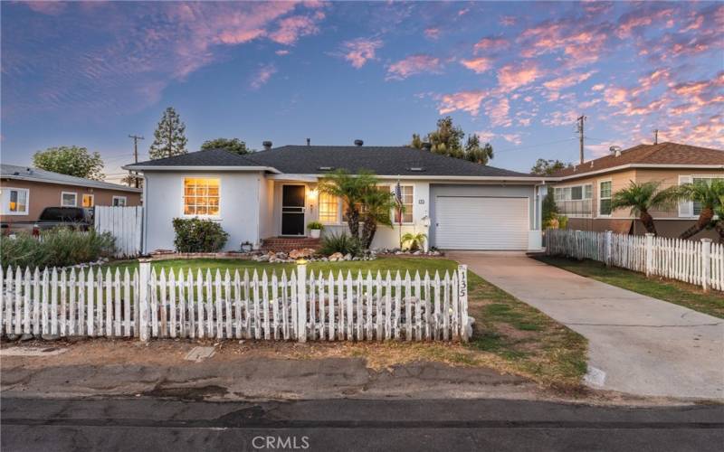 Cute as a buttom with 1 car garage and driveway