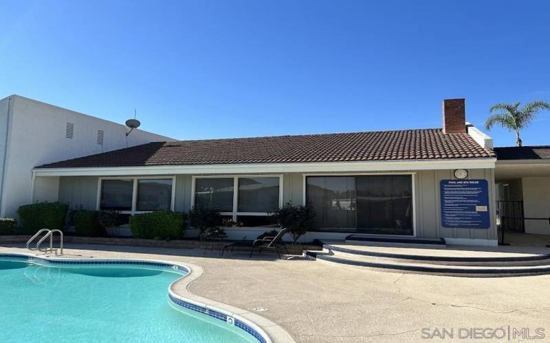 Swimming Pool/Hot Tub/Sauna