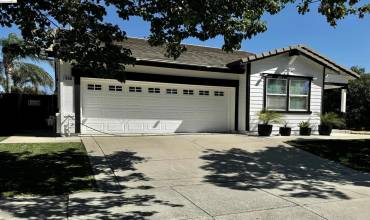 430 Roundhill Dr, Brentwood, California 94513, 3 Bedrooms Bedrooms, ,2 BathroomsBathrooms,Residential,Buy,430 Roundhill Dr,41072702