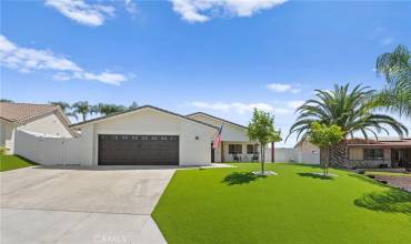 23014 Giant Fir Place, Canyon Lake, California 92587, 3 Bedrooms Bedrooms, ,2 BathroomsBathrooms,Residential,Buy,23014 Giant Fir Place,SW24198109