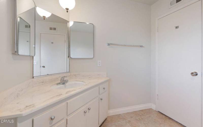 22-web-or-mls-22 - Bathroom 3