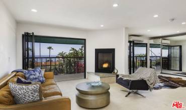 26664 Seagull Way A116, Malibu, California 90265, 2 Bedrooms Bedrooms, ,2 BathroomsBathrooms,Residential Lease,Rent,26664 Seagull Way A116,24444653