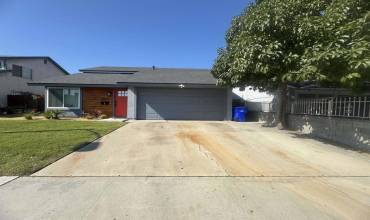 3003 Manos Drive, San Diego, California 92139, 4 Bedrooms Bedrooms, ,3 BathroomsBathrooms,Residential,Buy,3003 Manos Drive,PTP2405874