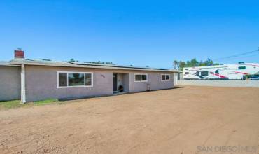 2061 Raymond Ave, Ramona, California 92065, 3 Bedrooms Bedrooms, ,2 BathroomsBathrooms,Residential,Buy,2061 Raymond Ave,240022724SD