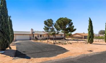 16737 Pauhaska Road, Apple Valley, California 92307, 3 Bedrooms Bedrooms, ,2 BathroomsBathrooms,Residential,Buy,16737 Pauhaska Road,CV24199876