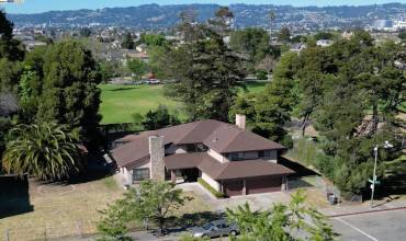 1100 12th Street, Oakland, California 94607, 4 Bedrooms Bedrooms, ,3 BathroomsBathrooms,Residential,Buy,1100 12th Street,41074405